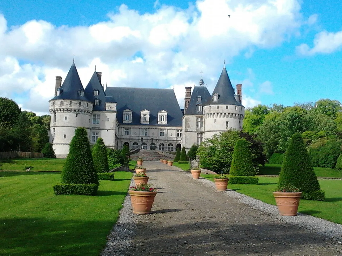 Foto von Château de Mesnières-en-Bray
