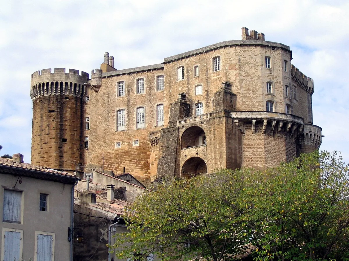 Photo de Château de Suze la Rousse